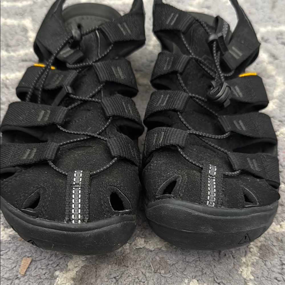 Women's KEEN Clearwater CNX Sandal - Picture 10 of 12